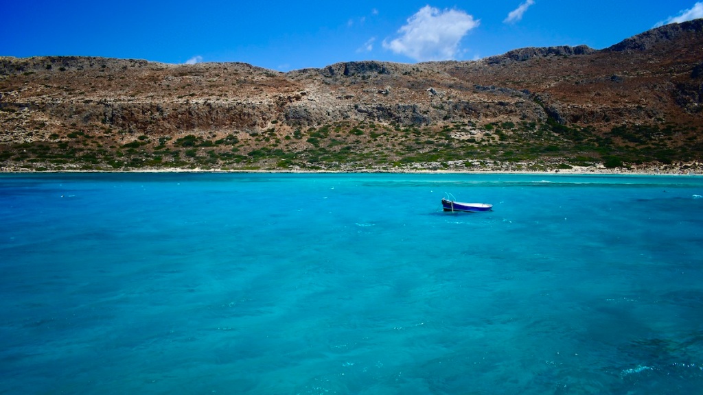 Persiguiendo azules hipnóticos (y sus historias) por el oeste de Creta